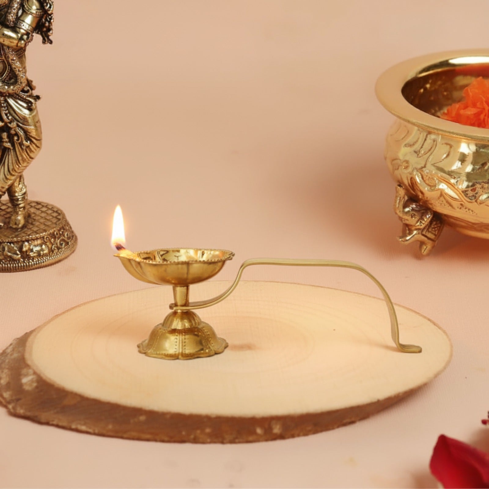 Aarti Diya with Handle | 6 Inch